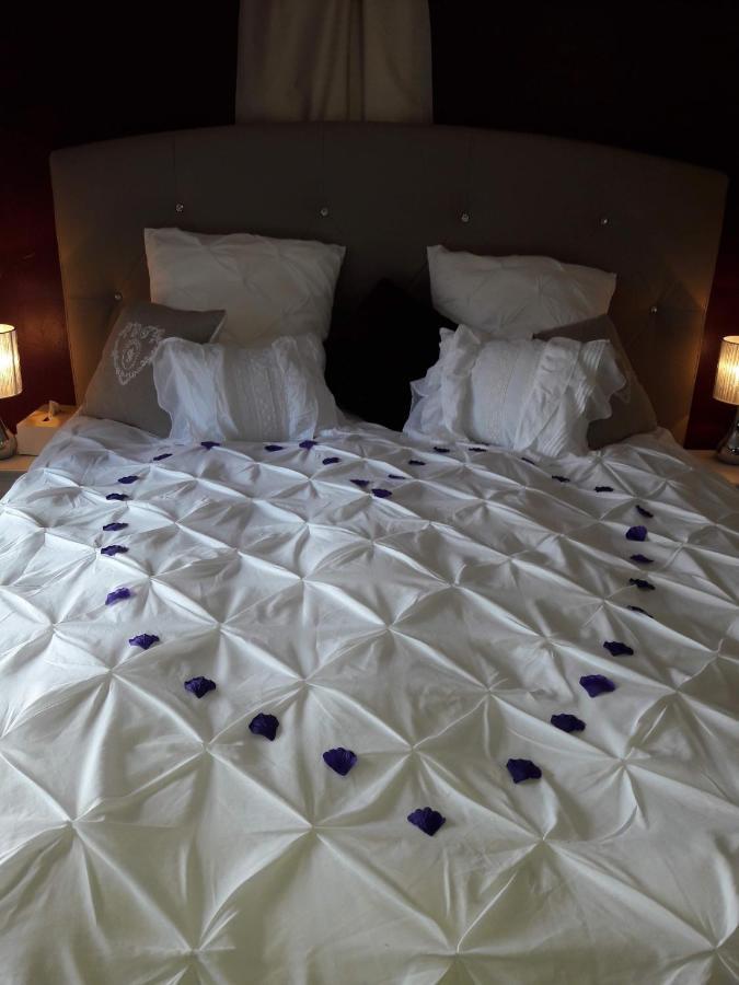 La Romance Normande gîte balnéo, massages, 2 pers. Les Authieux-sur-Calonne Exterior foto